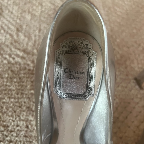 DIOR SILVER METALLIC PUMP - Picture 3 of 6